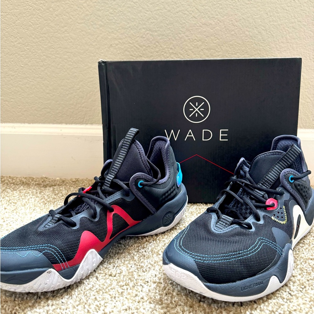 Way of Wade ice blood v2 size 12